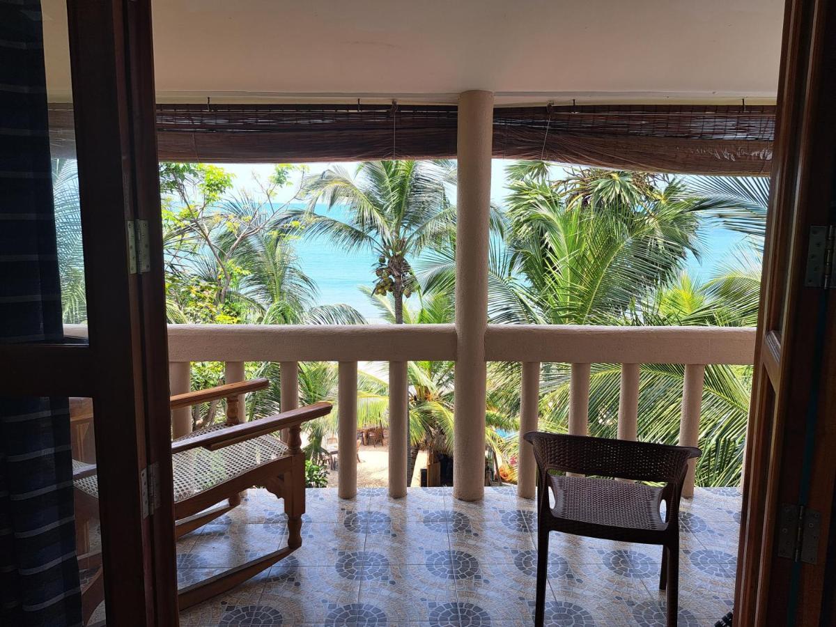 The Surf Access Guest House Arugam Bay Bagian luar foto