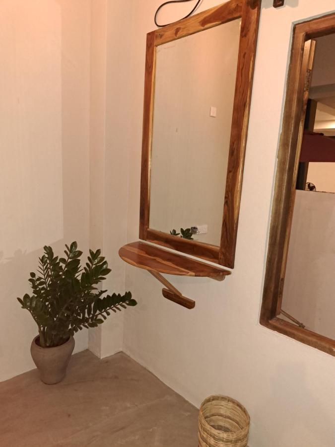 The Surf Access Guest House Arugam Bay Bagian luar foto
