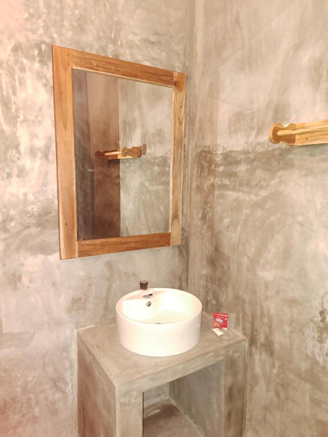 The Surf Access Guest House Arugam Bay Bagian luar foto