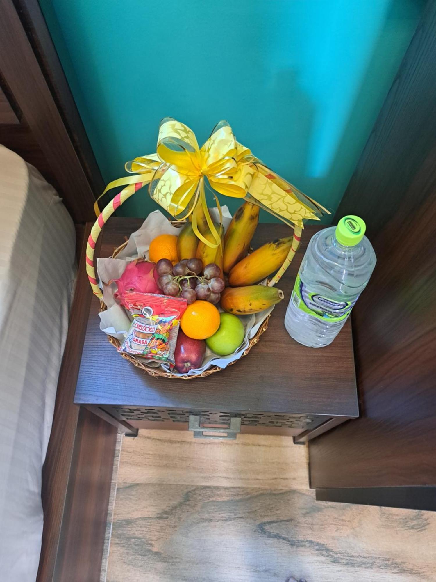 The Surf Access Guest House Arugam Bay Bagian luar foto