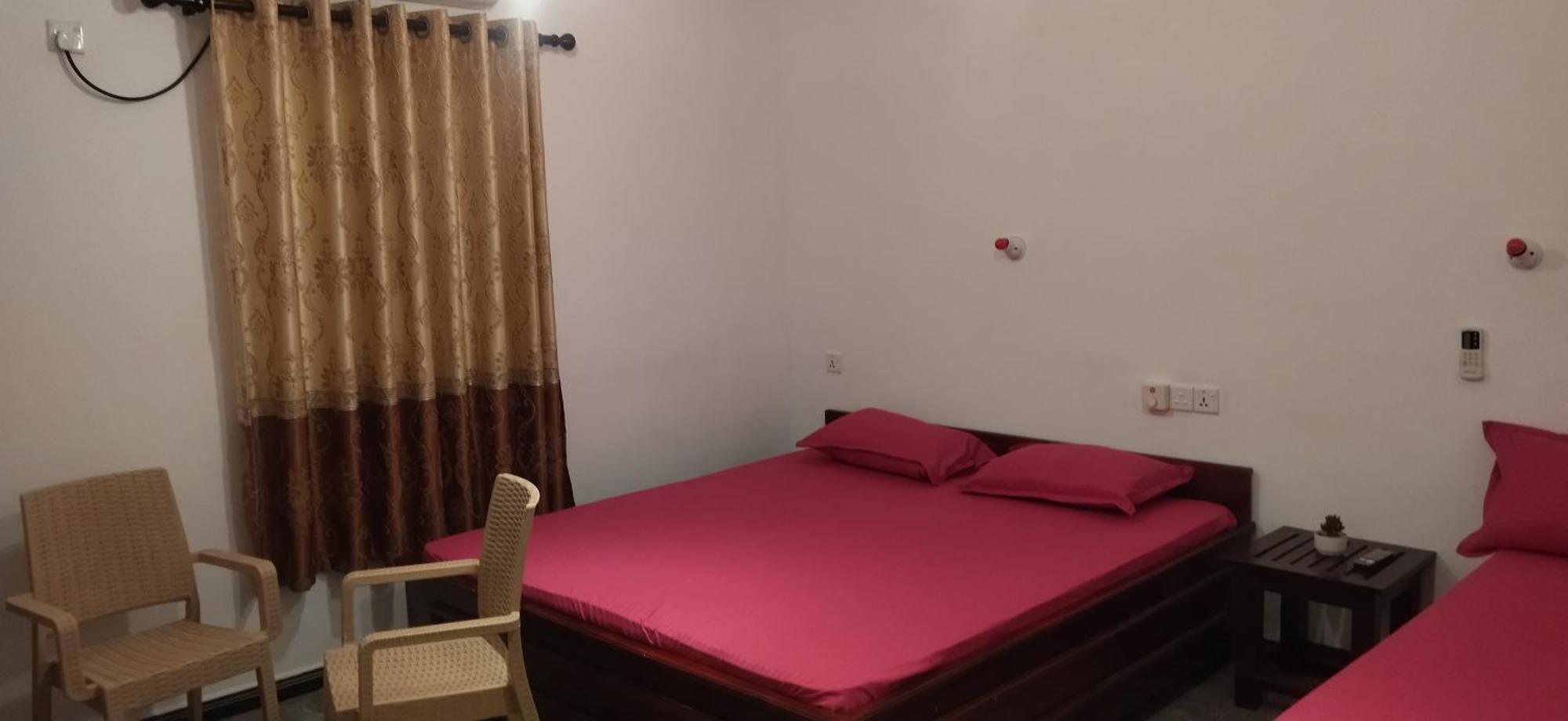 The Surf Access Guest House Arugam Bay Ruang foto