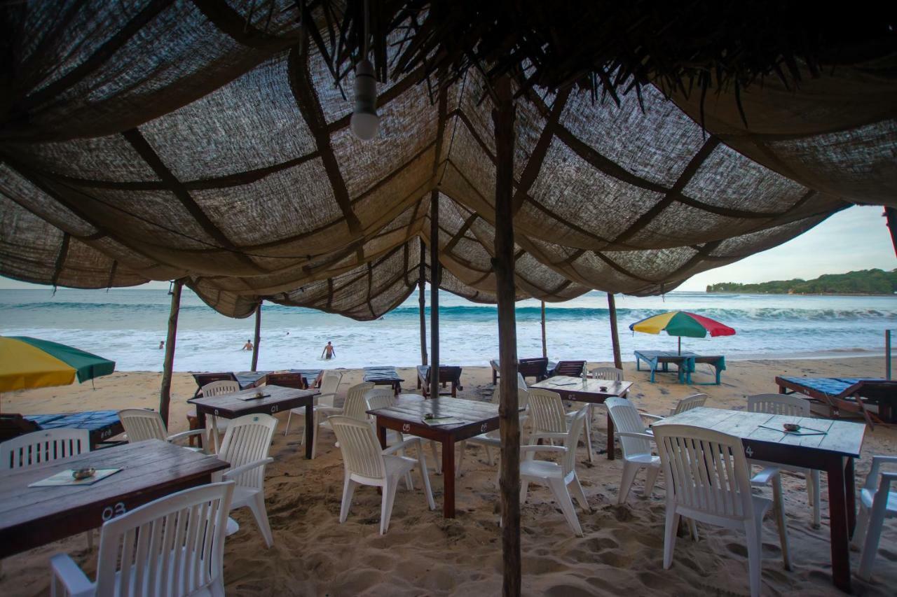 The Surf Access Guest House Arugam Bay Bagian luar foto