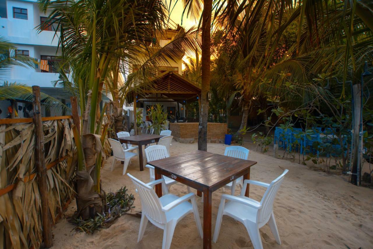 The Surf Access Guest House Arugam Bay Bagian luar foto