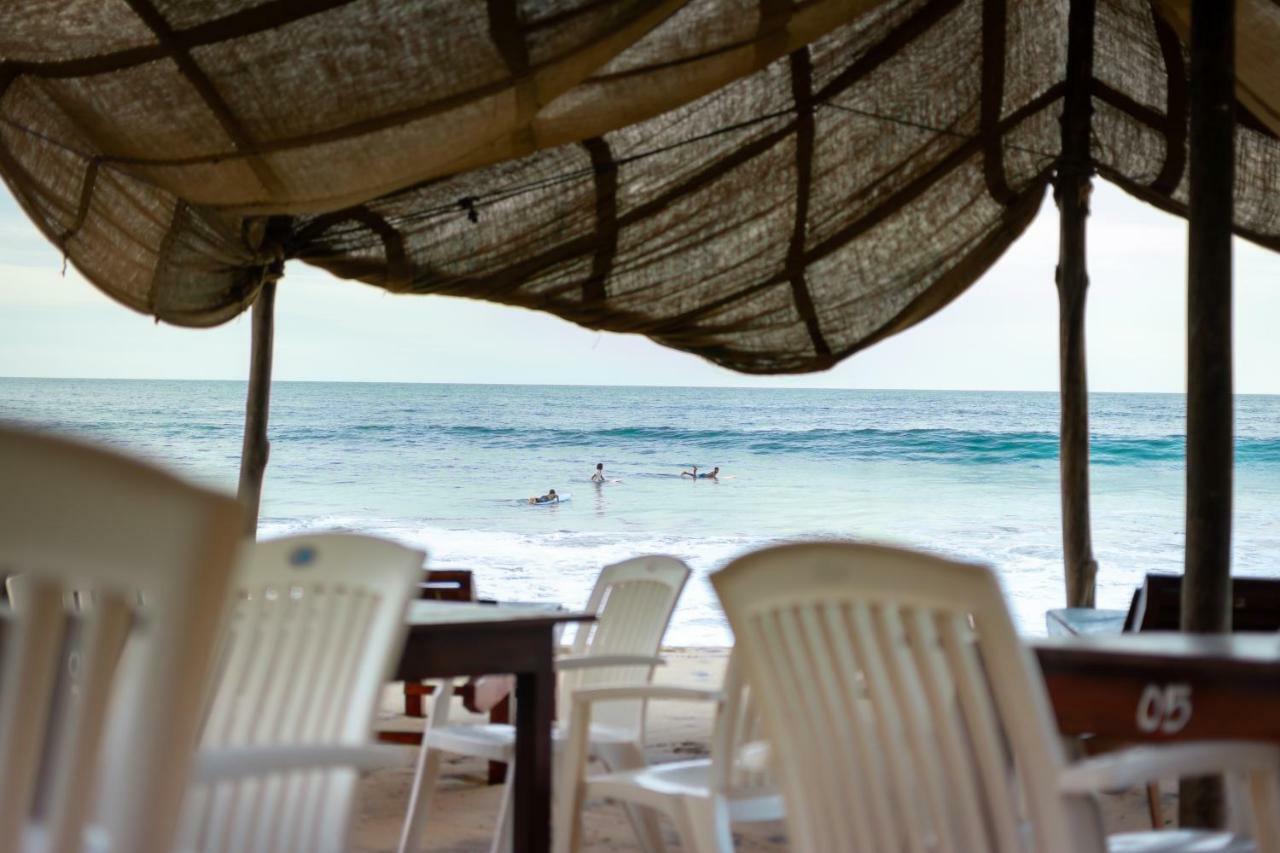 The Surf Access Guest House Arugam Bay Bagian luar foto